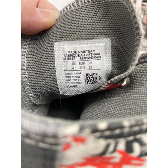 Chuck Taylor‎ Converse Sneakers Junior Sz 5 High Top Dinosaur Print Gray /Red - Picture 9 of 12